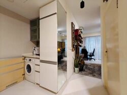 RV Suites (D10), Apartment #468425311